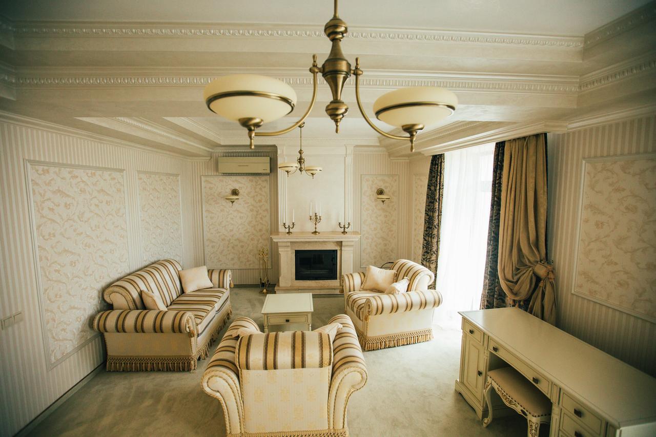 Prince Khust Exterior foto