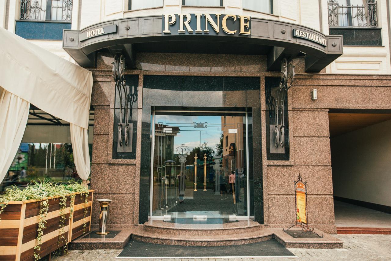 Prince Khust Exterior foto